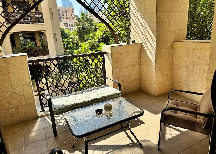 Luxurious 1Br Aprt Burj Khalifa Area